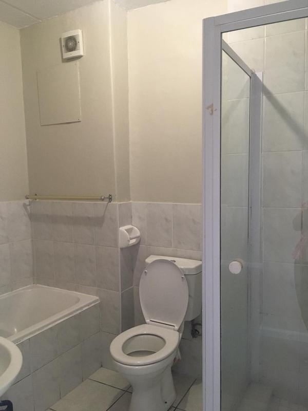 To Let 2 Bedroom Property for Rent in Goodwood Central Western Cape